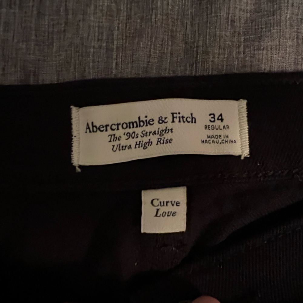 NWT Abercrombie & Fitch Curve Love Ultra High Rise 90s Straight Jean Sz 34 Black - Picture 9 of 14